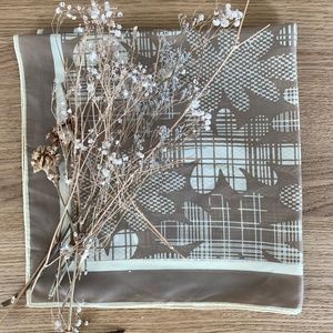 Vintage Floral Pattern Scarf